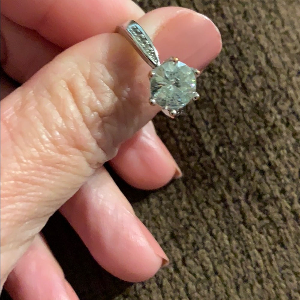 1 ct moissanite Ring Sz 5 - Picture 4 of 6